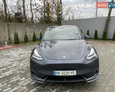Сірий Тесла Model Y, об'ємом двигуна 0 л та пробігом 118 тис. км за 25900 $, фото 5 на Automoto.ua