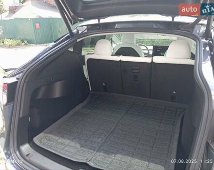 Серый Тесла Model Y, объемом двигателя 0 л и пробегом 113 тыс. км за 24500 $, фото 3 на Automoto.ua