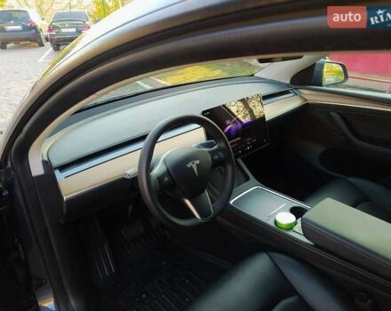 Тесла Model Y 2022 у Києві на Automoto.ua Сірий Тесла Model Y, об'ємом двигуна 0 л та пробігом 95 тис. км за 22700 $, фото 9 на Automoto.ua