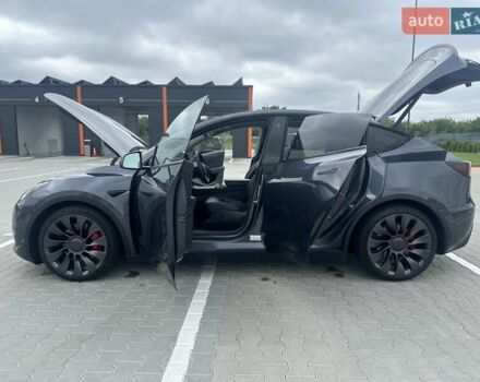 Сірий Тесла Model Y, об'ємом двигуна 0 л та пробігом 47 тис. км за 29999 $, фото 10 на Automoto.ua