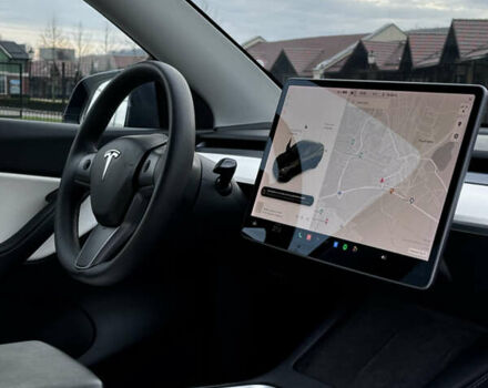 Серый Тесла Model Y, объемом двигателя 0 л и пробегом 26 тыс. км за 28900 $, фото 49 на Automoto.ua