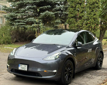 Серый Тесла Model Y, объемом двигателя 0 л и пробегом 58 тыс. км за 25000 $, фото 2 на Automoto.ua