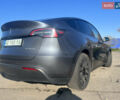 Серый Тесла Model Y, объемом двигателя 0 л и пробегом 50 тыс. км за 30000 $, фото 2 на Automoto.ua