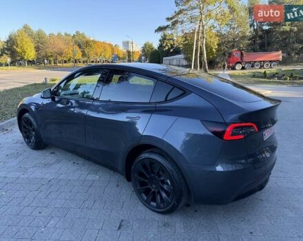 Серый Тесла Model Y, объемом двигателя 0 л и пробегом 38 тыс. км за 24999 $, фото 3 на Automoto.ua
