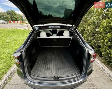 Серый Тесла Model Y, объемом двигателя 0 л и пробегом 28 тыс. км за 40865 $, фото 5 на Automoto.ua