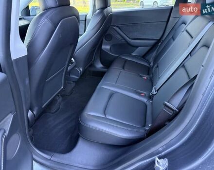 Серый Тесла Model Y, объемом двигателя 0 л и пробегом 38 тыс. км за 24999 $, фото 38 на Automoto.ua