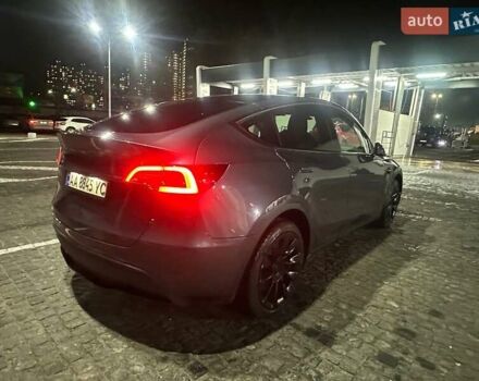 Серый Тесла Model Y, объемом двигателя 0 л и пробегом 64 тыс. км за 28999 $, фото 11 на Automoto.ua