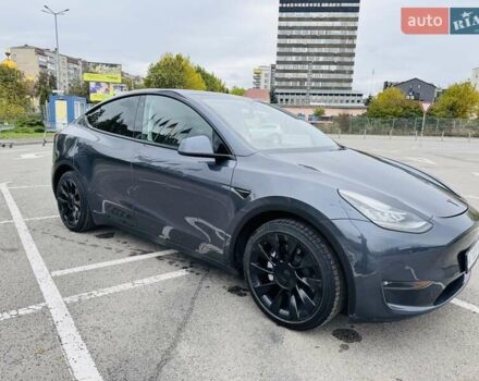 Серый Тесла Model Y, объемом двигателя 0 л и пробегом 61 тыс. км за 25500 $, фото 5 на Automoto.ua