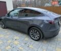 Серый Тесла Model Y, объемом двигателя 0 л и пробегом 27 тыс. км за 25900 $, фото 2 на Automoto.ua