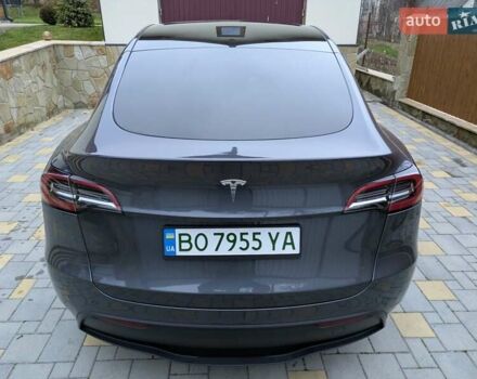 Серый Тесла Model Y, объемом двигателя 0 л и пробегом 27 тыс. км за 25900 $, фото 3 на Automoto.ua