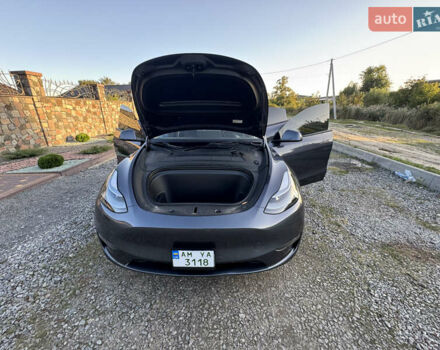 Сірий Тесла Model Y, об'ємом двигуна 0 л та пробігом 112 тис. км за 27700 $, фото 40 на Automoto.ua