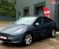 Серый Тесла Model Y, объемом двигателя 0 л и пробегом 61 тыс. км за 30999 $, фото 3 на Automoto.ua