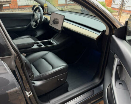 Серый Тесла Model Y, объемом двигателя 0 л и пробегом 156 тыс. км за 24900 $, фото 14 на Automoto.ua