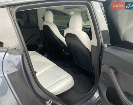 Серый Тесла Model Y, объемом двигателя 0 л и пробегом 29 тыс. км за 32700 $, фото 14 на Automoto.ua