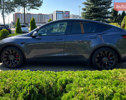 Серый Тесла Model Y, объемом двигателя 0 л и пробегом 160 тыс. км за 26750 $, фото 3 на Automoto.ua