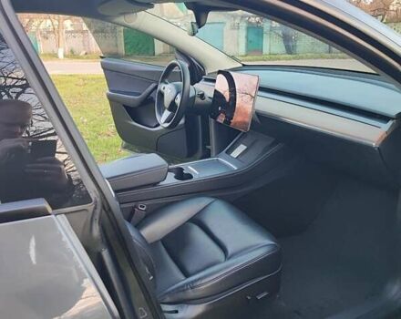 Серый Тесла Model Y, объемом двигателя 0 л и пробегом 160 тыс. км за 24500 $, фото 19 на Automoto.ua