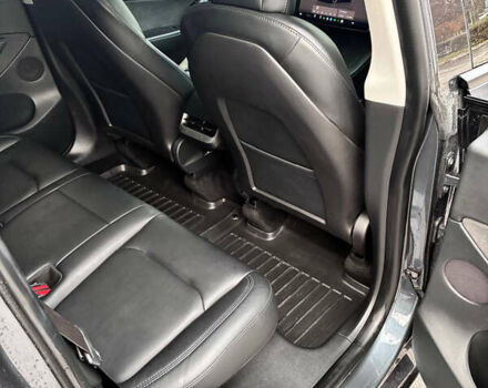 Серый Тесла Model Y, объемом двигателя 0 л и пробегом 82 тыс. км за 26500 $, фото 14 на Automoto.ua