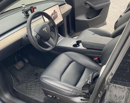Серый Тесла Model Y, объемом двигателя 0 л и пробегом 56 тыс. км за 35370 $, фото 3 на Automoto.ua