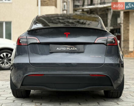 Серый Тесла Model Y, объемом двигателя 0 л и пробегом 53 тыс. км за 28000 $, фото 29 на Automoto.ua