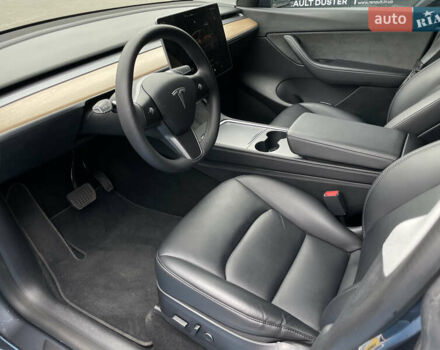 Серый Тесла Model Y, объемом двигателя 0 л и пробегом 44 тыс. км за 29900 $, фото 17 на Automoto.ua