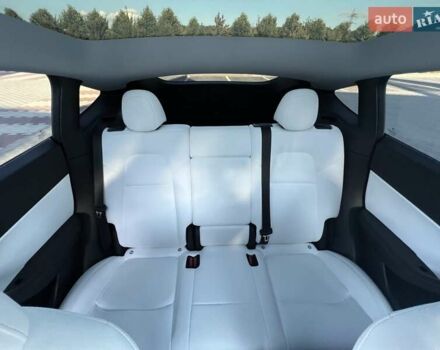 Серый Тесла Model Y, объемом двигателя 0 л и пробегом 25 тыс. км за 27000 $, фото 68 на Automoto.ua
