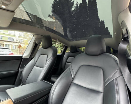Серый Тесла Model Y, объемом двигателя 0 л и пробегом 58 тыс. км за 25000 $, фото 10 на Automoto.ua