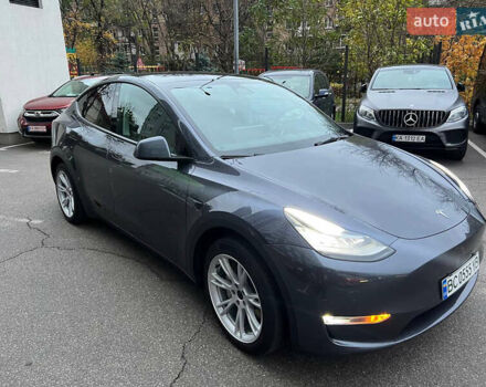 Сірий Тесла Model Y, об'ємом двигуна 0 л та пробігом 35 тис. км за 25900 $, фото 2 на Automoto.ua