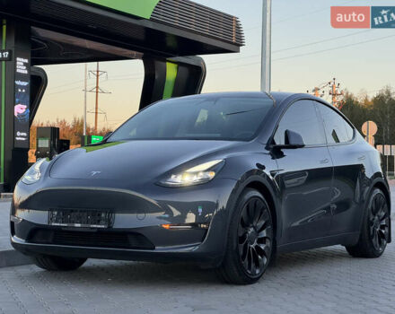Серый Тесла Model Y, объемом двигателя 0 л и пробегом 100 тыс. км за 24500 $, фото 3 на Automoto.ua