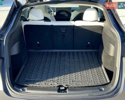 Серый Тесла Model Y, объемом двигателя 0 л и пробегом 25 тыс. км за 27000 $, фото 72 на Automoto.ua