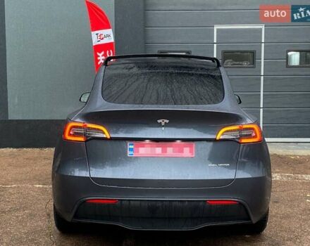 Серый Тесла Model Y, объемом двигателя 0 л и пробегом 61 тыс. км за 30999 $, фото 8 на Automoto.ua
