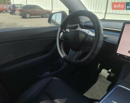 Серый Тесла Model Y, объемом двигателя 0 л и пробегом 77 тыс. км за 30999 $, фото 31 на Automoto.ua