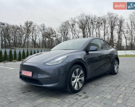 Сірий Тесла Model Y, об'ємом двигуна 0 л та пробігом 65 тис. км за 25500 $, фото 5 на Automoto.ua