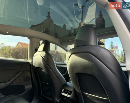 Сірий Тесла Model Y, об'ємом двигуна 0 л та пробігом 67 тис. км за 25000 $, фото 20 на Automoto.ua