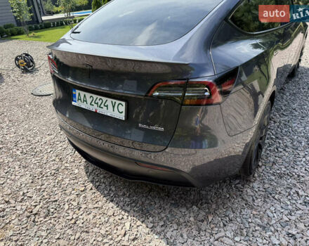 Серый Тесла Model Y, объемом двигателя 0 л и пробегом 61 тыс. км за 33000 $, фото 6 на Automoto.ua