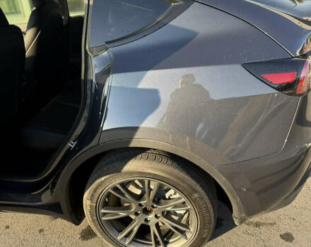 Серый Тесла Model Y, объемом двигателя 0 л и пробегом 34 тыс. км за 24000 $, фото 17 на Automoto.ua