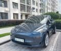 Серый Тесла Model Y, объемом двигателя 0 л и пробегом 27 тыс. км за 33000 $, фото 1 на Automoto.ua