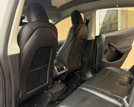 Серый Тесла Model Y, объемом двигателя 0 л и пробегом 156 тыс. км за 24900 $, фото 10 на Automoto.ua