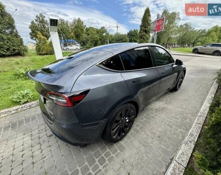 Серый Тесла Model Y, объемом двигателя 0 л и пробегом 28 тыс. км за 40865 $, фото 3 на Automoto.ua