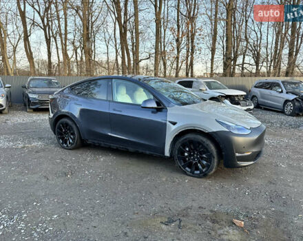 Серый Тесла Model Y, объемом двигателя 0 л и пробегом 65 тыс. км за 19300 $, фото 4 на Automoto.ua