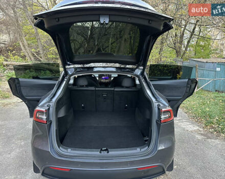 Серый Тесла Model Y, объемом двигателя 0 л и пробегом 95 тыс. км за 24900 $, фото 7 на Automoto.ua