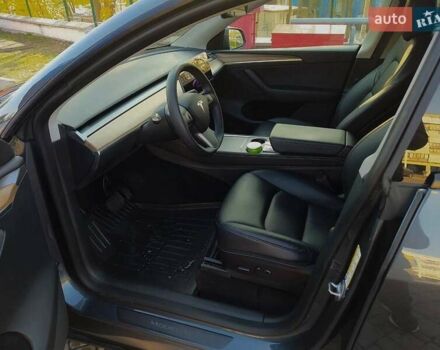 Тесла Model Y 2022 у Києві на Automoto.ua Сірий Тесла Model Y, об'ємом двигуна 0 л та пробігом 95 тис. км за 22700 $, фото 8 на Automoto.ua