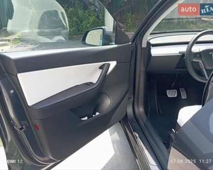Серый Тесла Model Y, объемом двигателя 0 л и пробегом 113 тыс. км за 24500 $, фото 14 на Automoto.ua