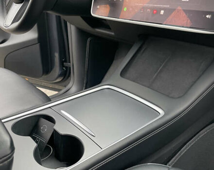 Сірий Тесла Model Y, об'ємом двигуна 0 л та пробігом 118 тис. км за 25900 $, фото 36 на Automoto.ua