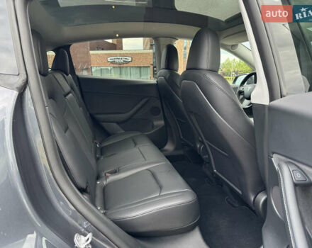 Серый Тесла Model Y, объемом двигателя 0 л и пробегом 27 тыс. км за 27500 $, фото 15 на Automoto.ua