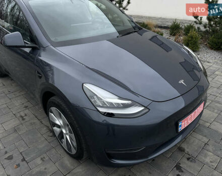 Сірий Тесла Model Y, об'ємом двигуна 0 л та пробігом 65 тис. км за 25500 $, фото 75 на Automoto.ua