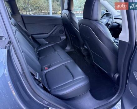 Серый Тесла Model Y, объемом двигателя 0 л и пробегом 38 тыс. км за 24999 $, фото 41 на Automoto.ua
