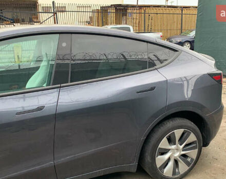 Серый Тесла Model Y, объемом двигателя 0 л и пробегом 32 тыс. км за 21935 $, фото 19 на Automoto.ua
