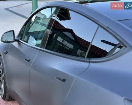 Сірий Тесла Model Y, об'ємом двигуна 0 л та пробігом 25 тис. км за 33000 $, фото 27 на Automoto.ua