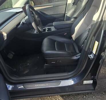 Сірий Тесла Model Y, об'ємом двигуна 0 л та пробігом 67 тис. км за 26000 $, фото 13 на Automoto.ua