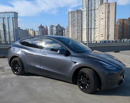 Серый Тесла Model Y, объемом двигателя 0 л и пробегом 27 тыс. км за 27000 $, фото 1 на Automoto.ua